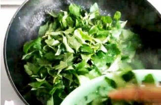 制作马兰拌香干