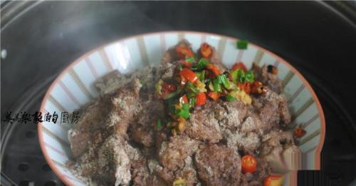 怎么做有胃口的黑麦粉蒸鸡肉