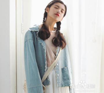 那些服装适合装饰花边