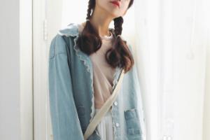 那些服装适合装饰花边.