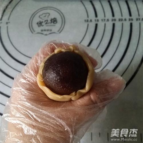 广式蛋黄月饼