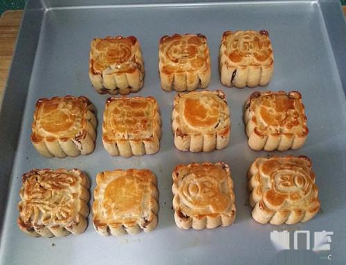 广式蛋黄月饼