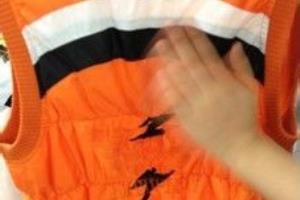 如何辨别羽绒服的真假.