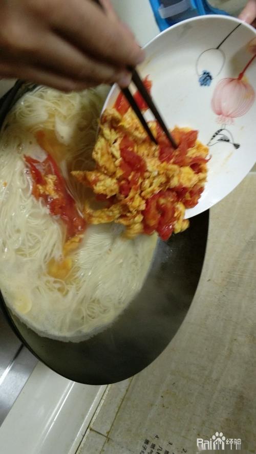 在家做西红柿鸡蛋面怎么做简单又好吃