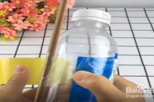 怎样利用废旧瓶子制作浇花神器.