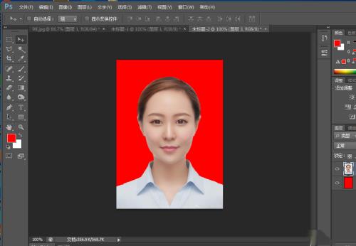 如何给证件照添加背景色
