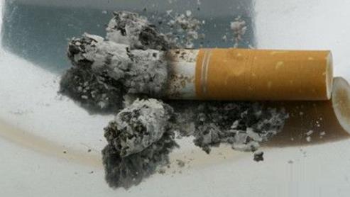 抽烟有害健康,烟灰却有大用处
