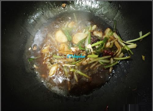 家常菜系蒜葱烧金鲳
