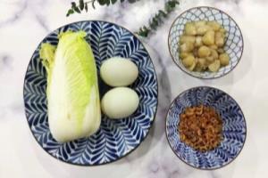 金钩海米仙贝丁娃娃菜鸭蛋羹.