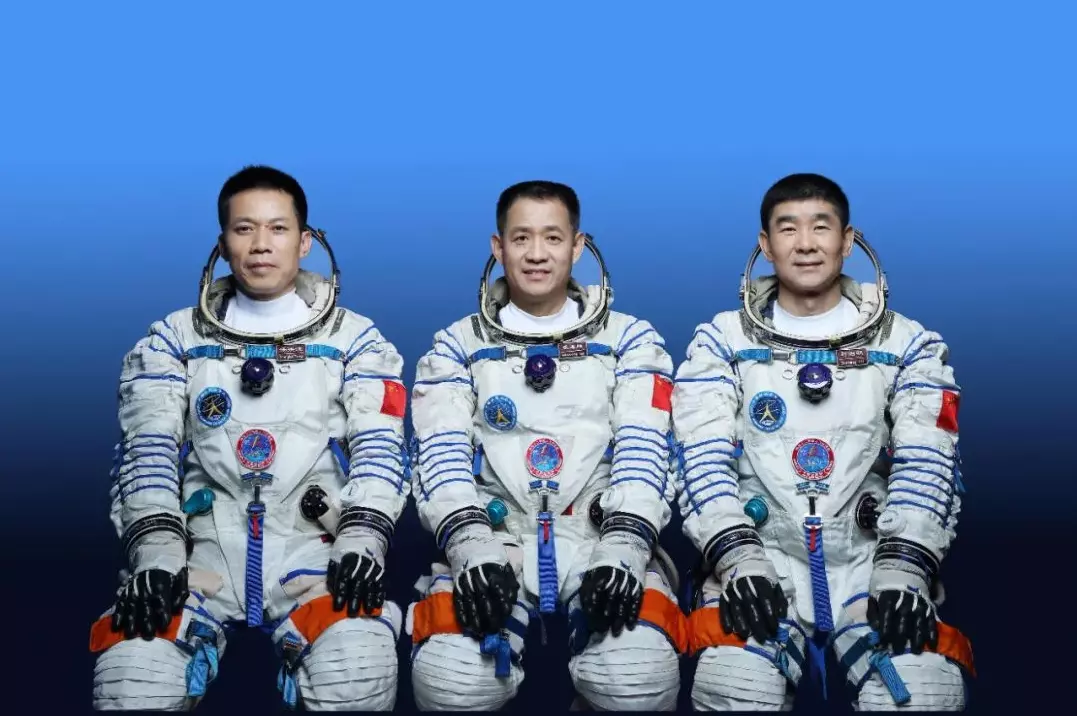 神舟12号发射成功是几年几月几日(2)