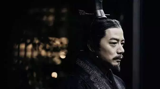一字千金的典故与吕氏春秋有关对吗(1)