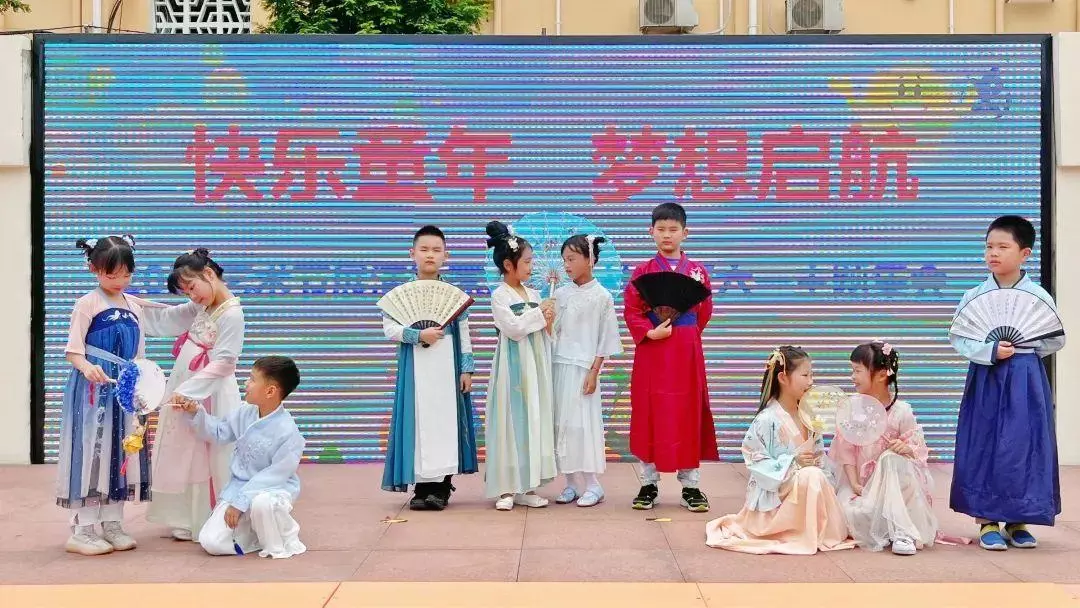 上海清源小学是菜场小区吗(11)
