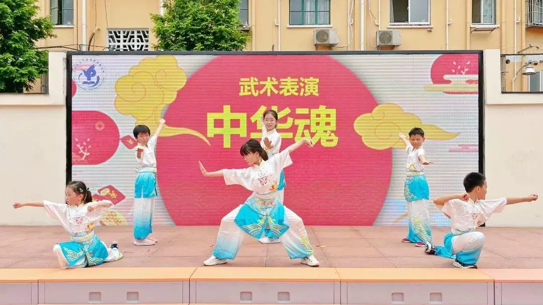 上海清源小学是菜场小区吗(12)