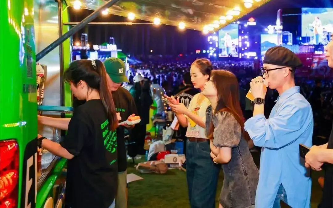 2023南宁最火的酒吧在哪里(7)