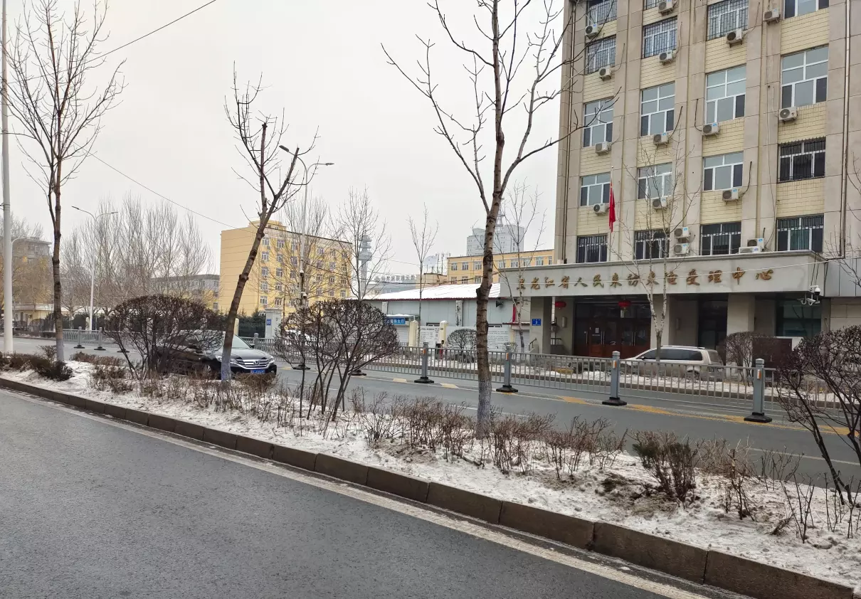 李范伍花园转盘道的学校(3)