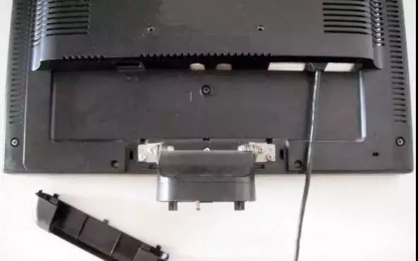 dell显示器底座怎么拆下来(4)