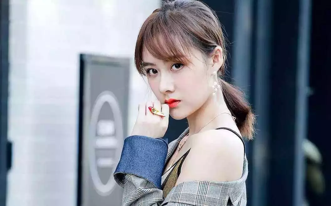 校花的贴身高手2陈雨舒的扮演者是谁(3)