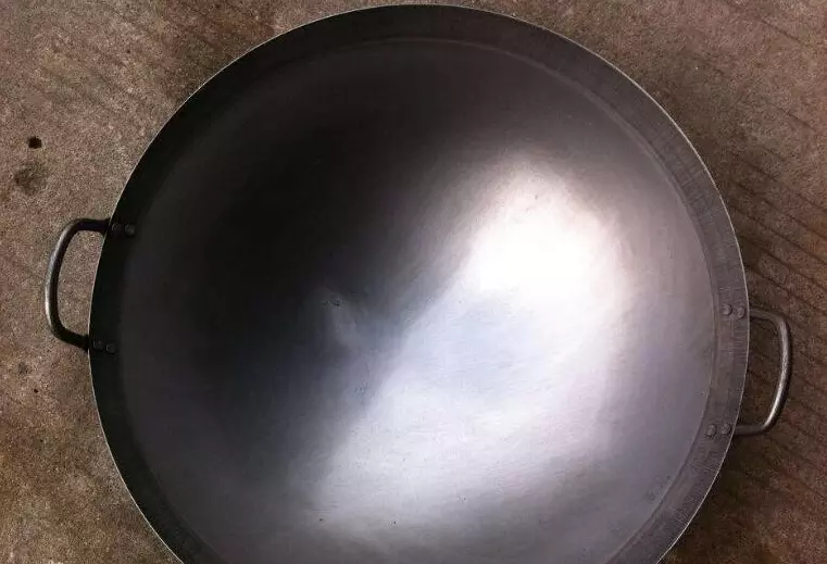 什么铁锅好一点是生铁还是熟铁(2)