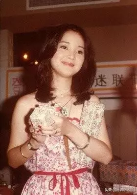 一代巨星歌后邓丽君是如何离世的(1)