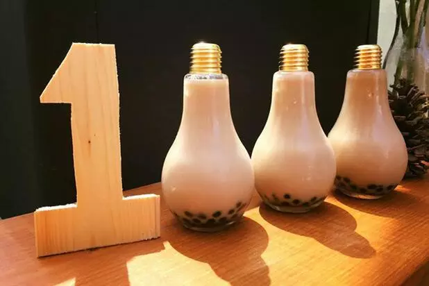 灯泡奶茶哪里有卖(1)
