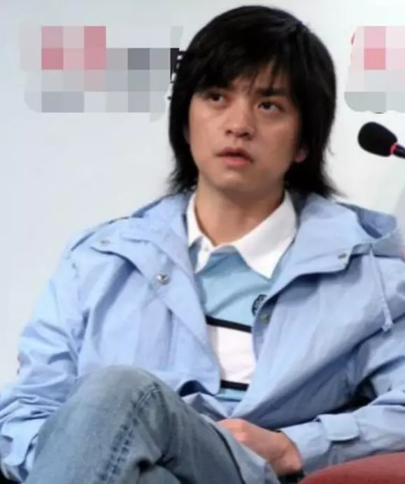 李健妻子是做什么的(11)