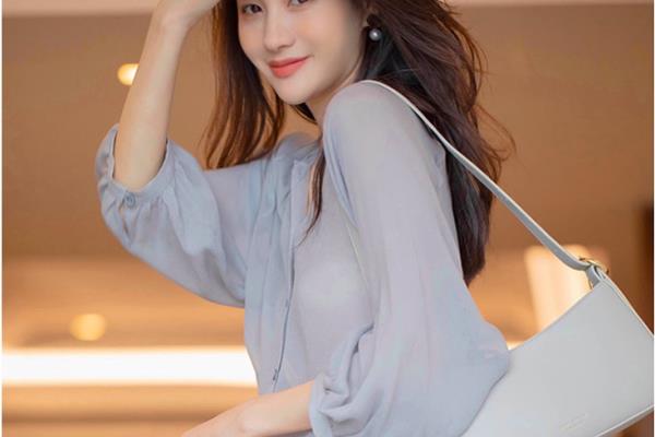 烟灰蓝配什么颜色最搭.