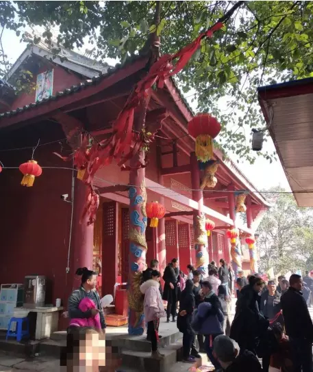 龙泉山脉是什么的分界线(1)