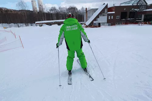 滑雪技巧初学者双板怎么刹车(7)