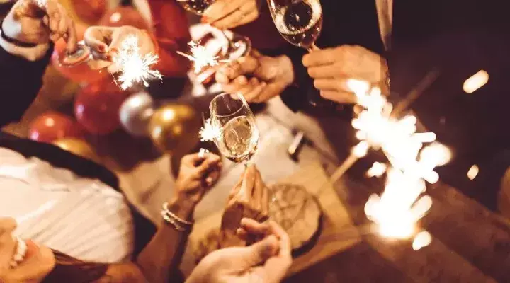 新加坡一年有多少公共假期(2)