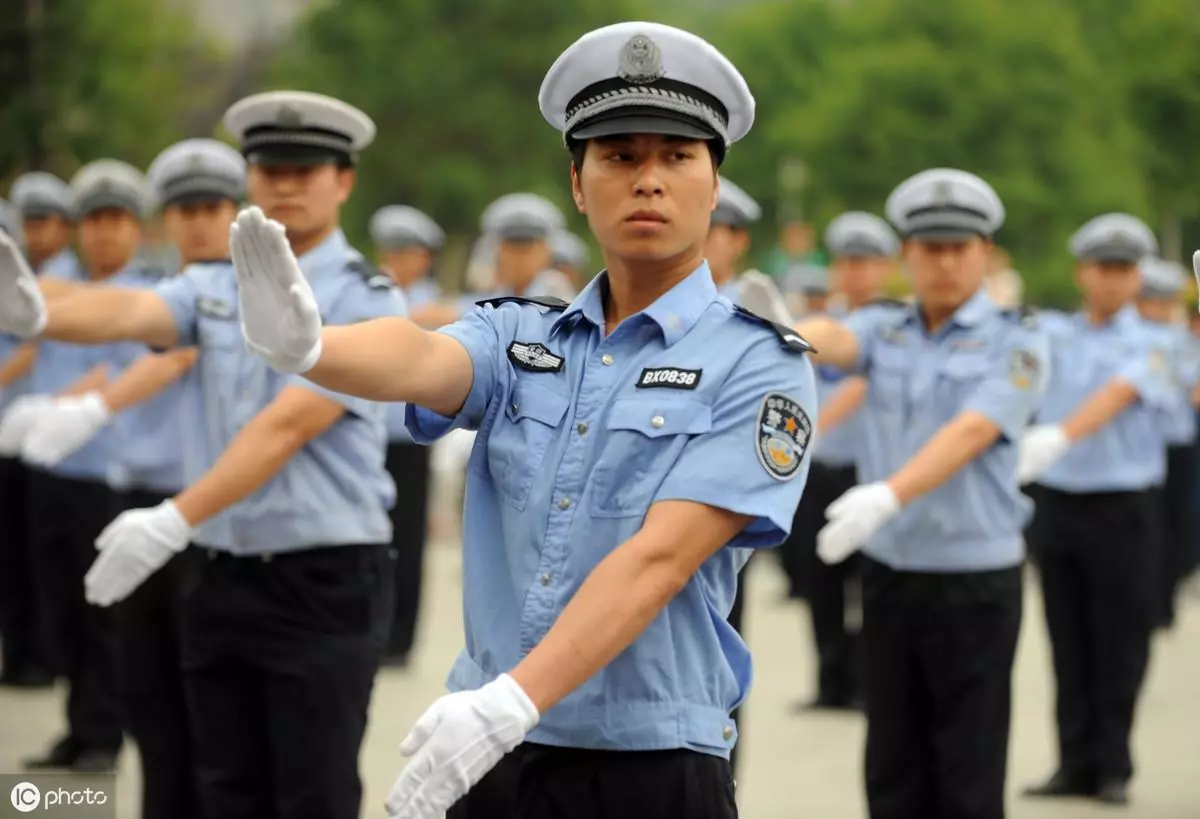 警察进娱乐场所受什么处分(1)