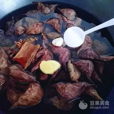 菱角怎么吃最好煮多长时间(6)