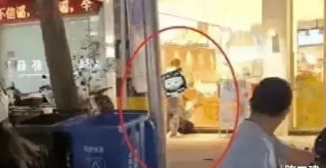 情侣当街炮火连天玩双修(3)