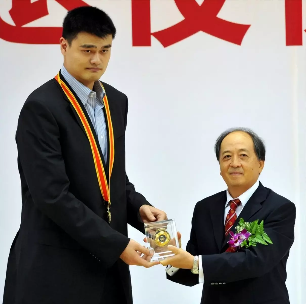 姚明年龄身高体重(5)