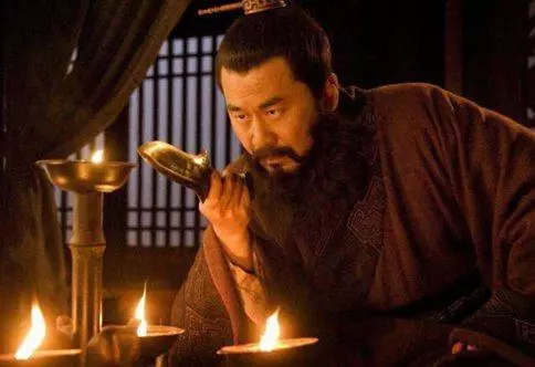 关羽的性格是什么样的(5)