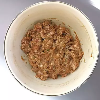 羊肉韭菜馅饺子怎么调馅好吃窍门(7)