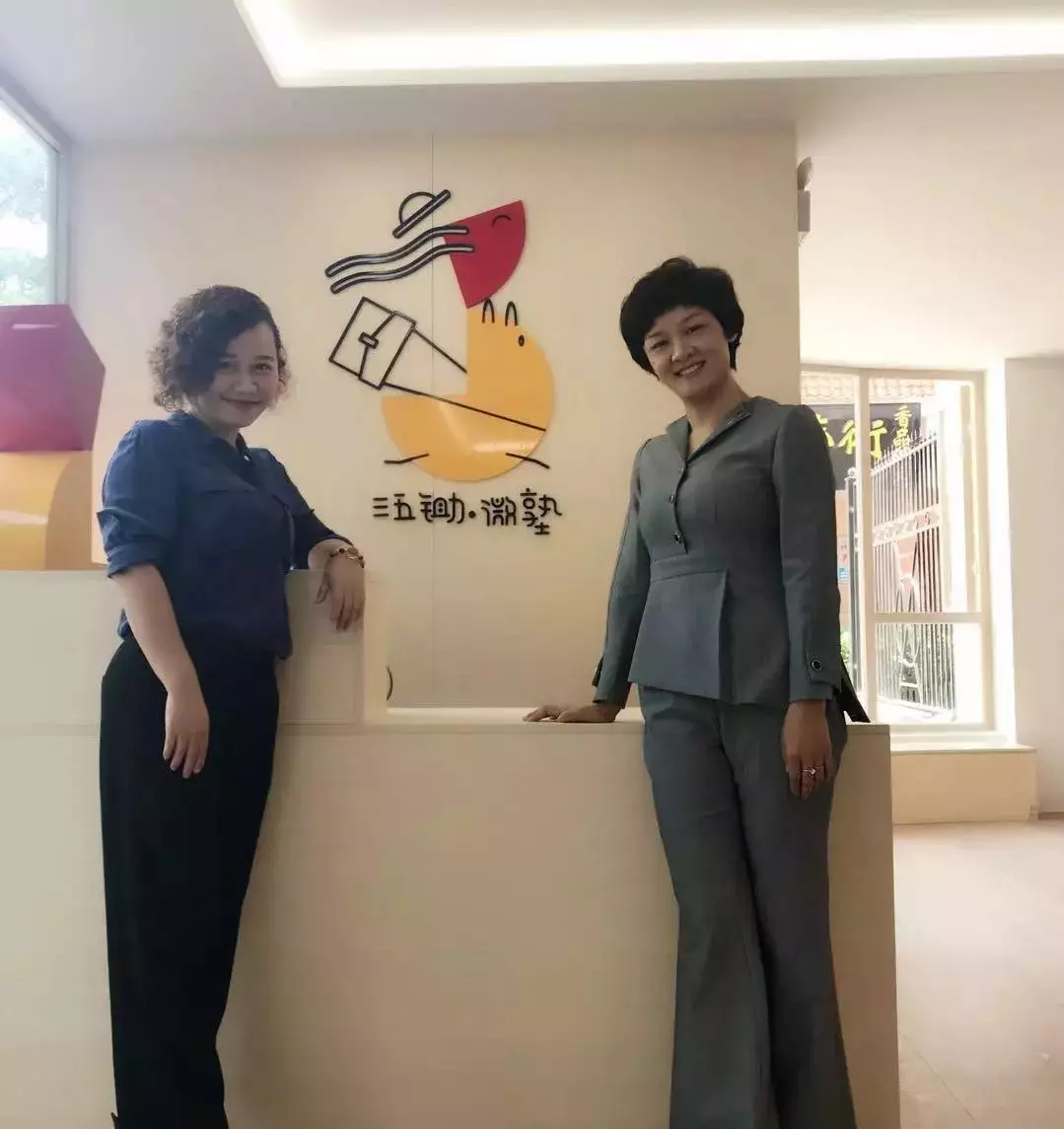 李小萌主持人还在央视吗(9)