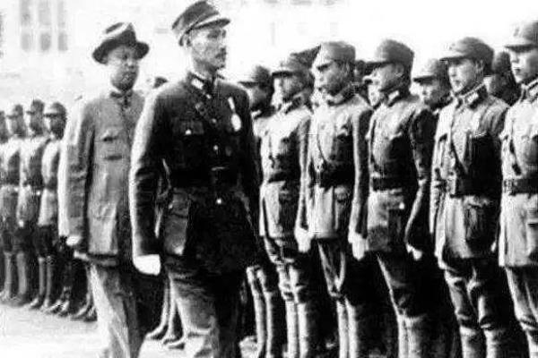 蒋介石和陈立夫什么关系.