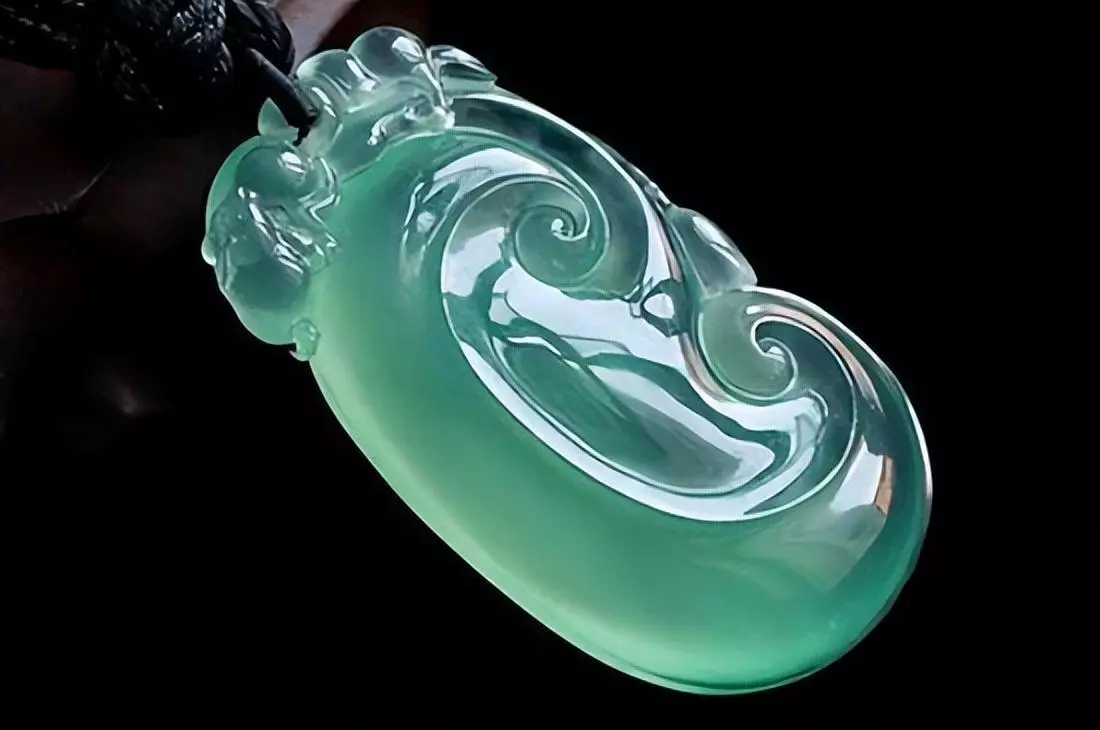 翡翠的折射率是1.66是什么意思(1)