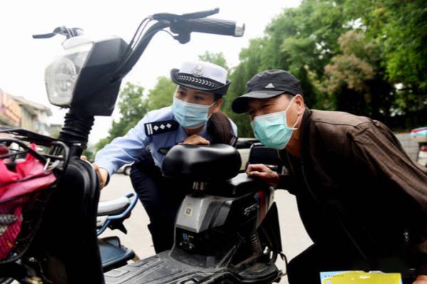 电瓶车回收车牌怎么处理.