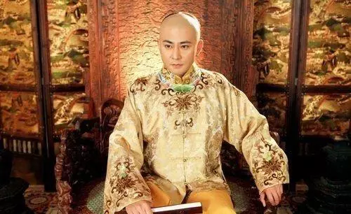 康熙最小的儿子胤秘和乾隆谁大(3)