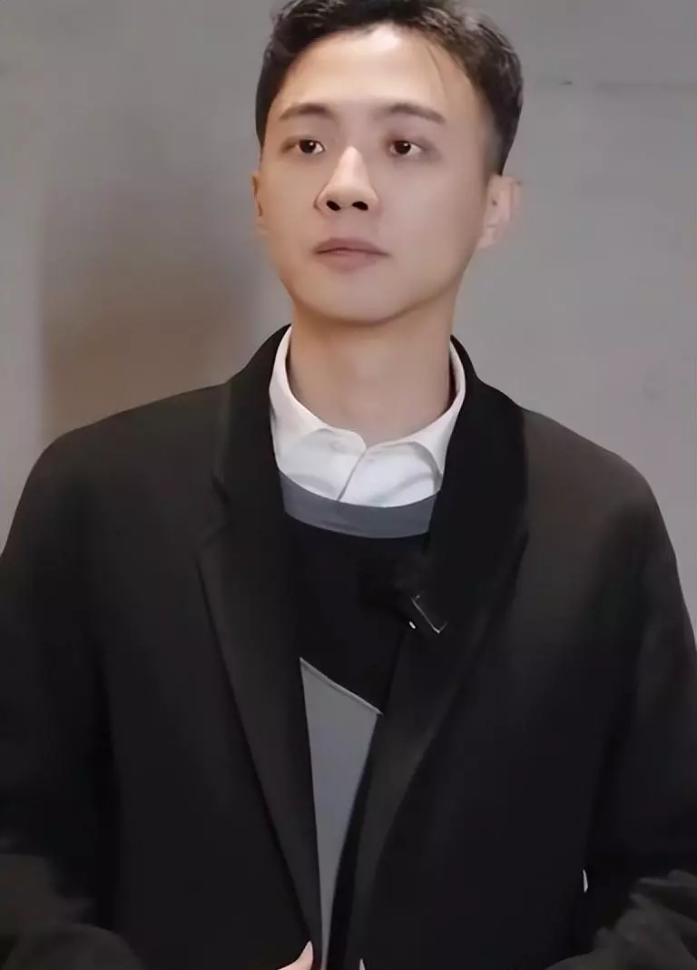 东方新娱乐在哪看(11)