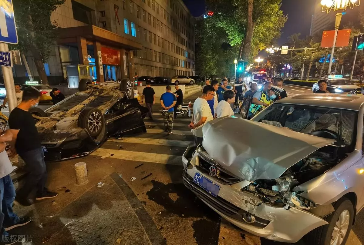 车祸对方全责可以要求对方赔偿什么(1)