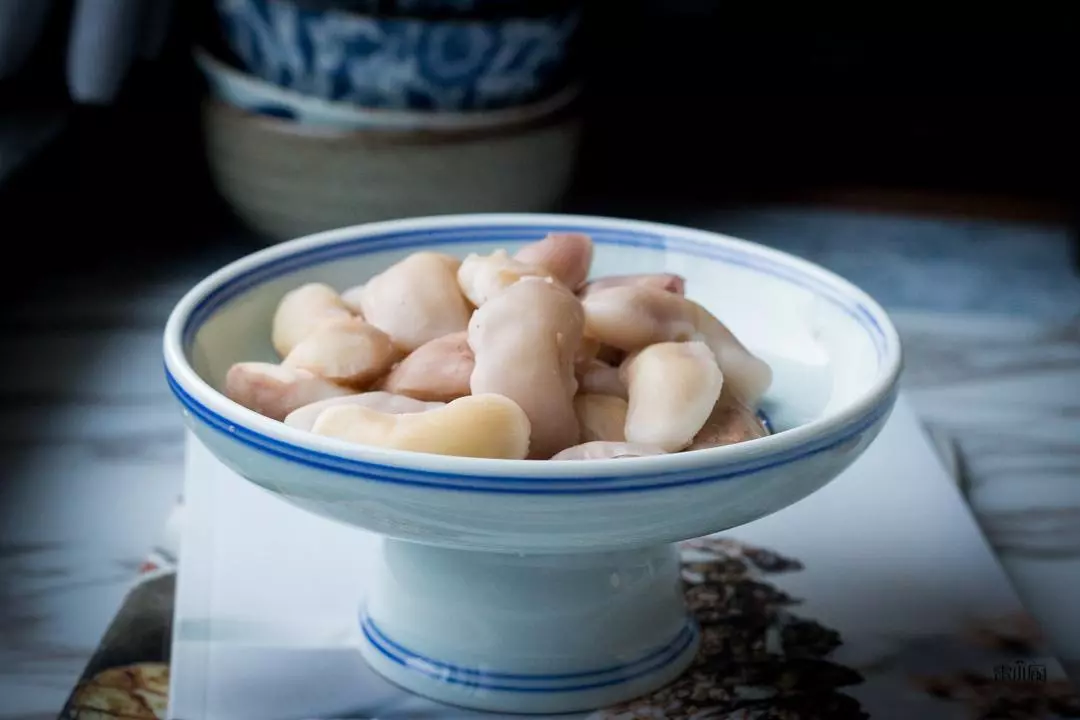 菱角怎么去皮和壳小妙招(1)