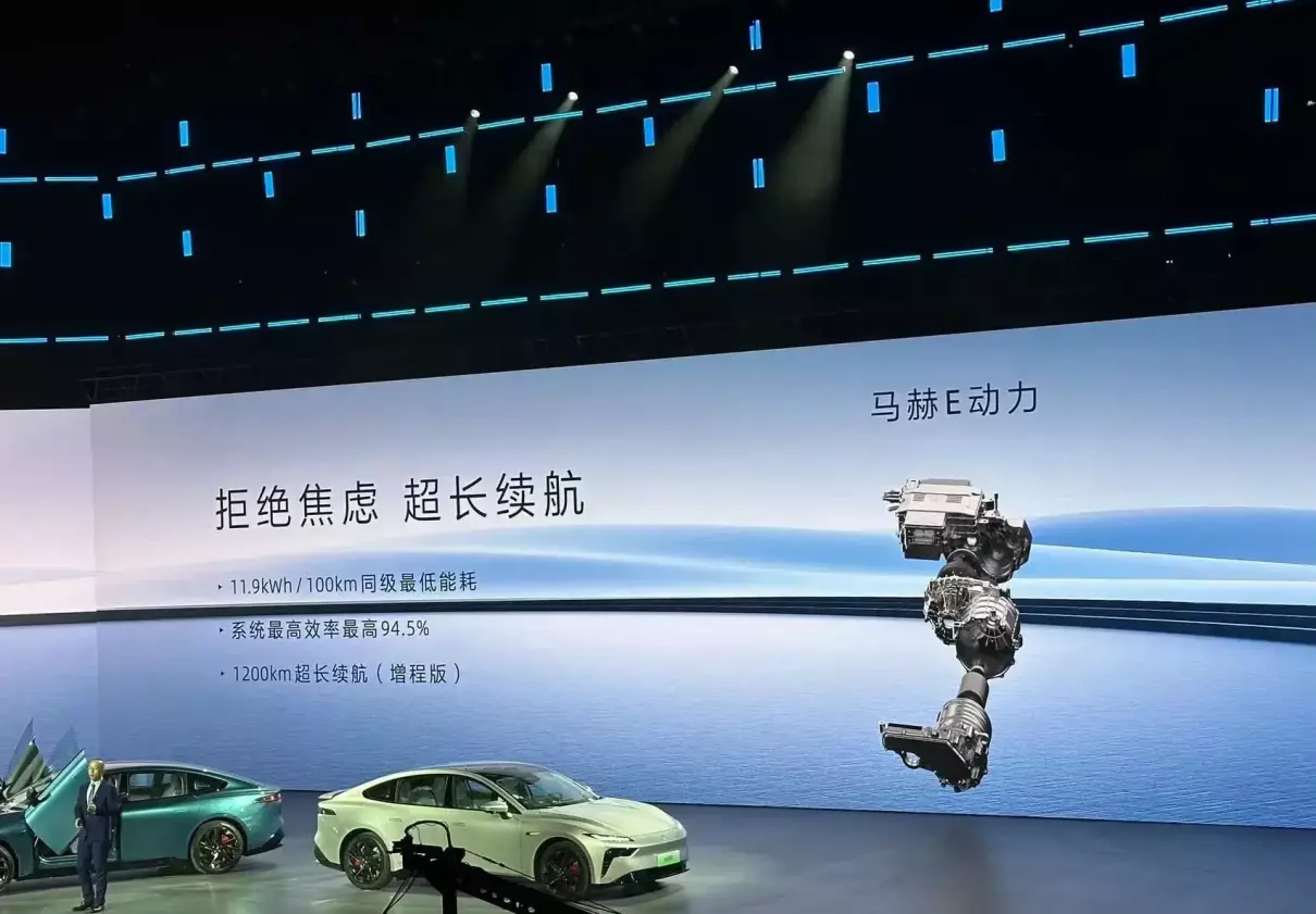 2023年007最新一部叫什么(8)
