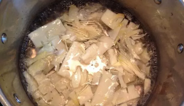 竹笋汤最简单的做法(4)