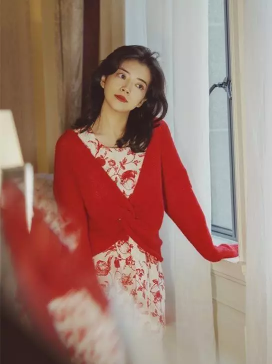 春季开衫毛衣里面搭配什么好看(8)