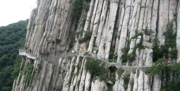 嵩山景区和少林寺是一个景区吗(11)