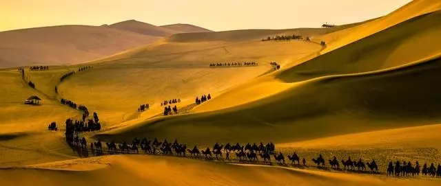 中国最值得去的沙漠旅游景点(8)
