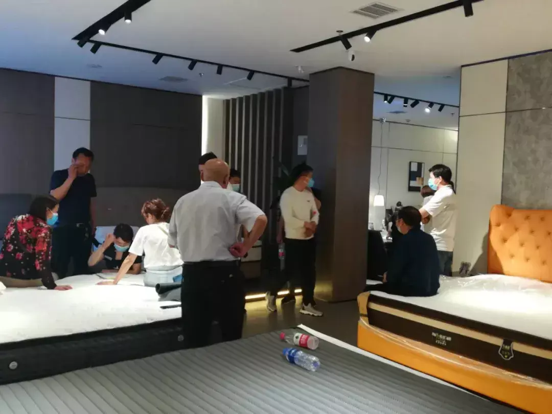慕颜床垫是品牌的吗(19)