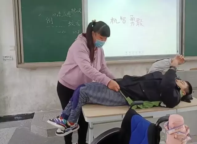 偷偷给12岁的孩子穿纸尿裤(2)